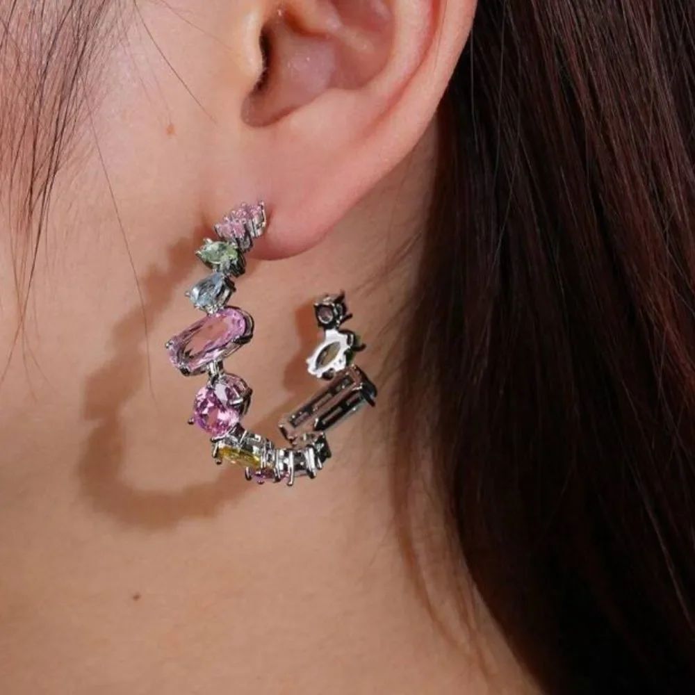 Gemstone Hoop Earrings Q690